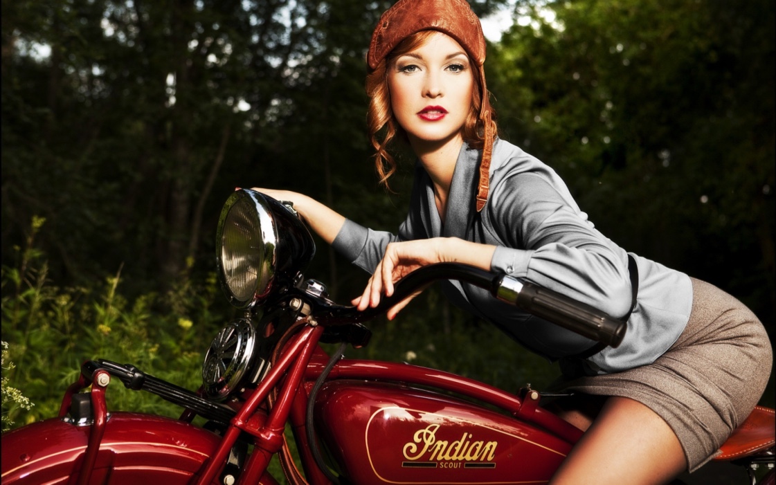 thumb_Motocycles___Motorcycles_and_girls_Vintage_motorbikes_Indian_042179__1024